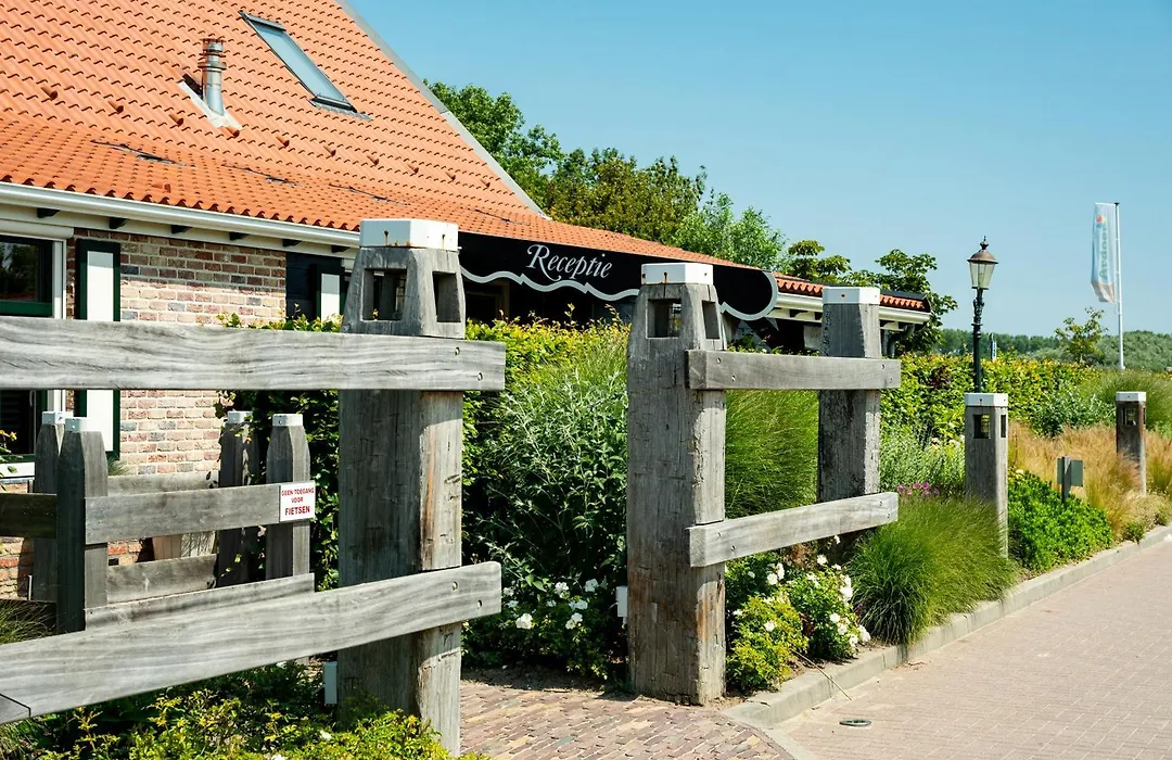 Vakantiepark De Meerpaal-1